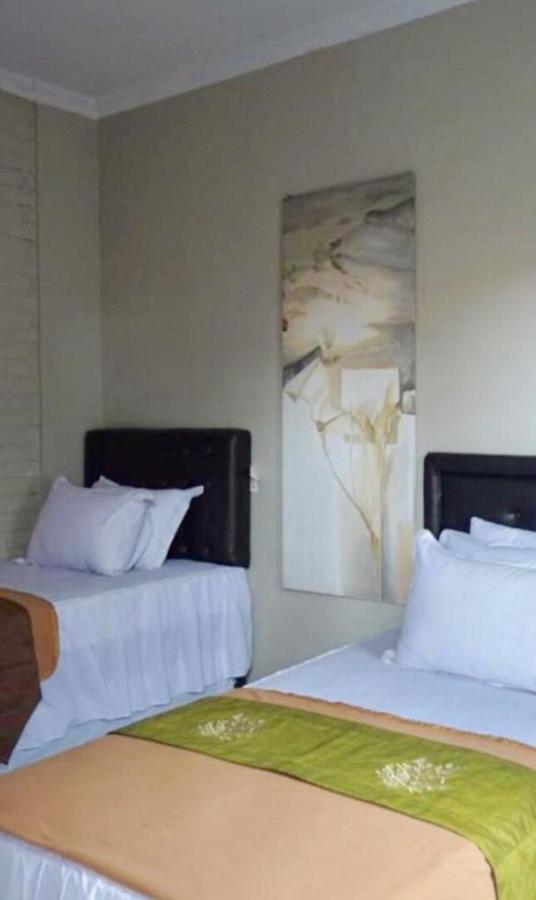 Argya Guesthouse Джокьякарта Экстерьер фото