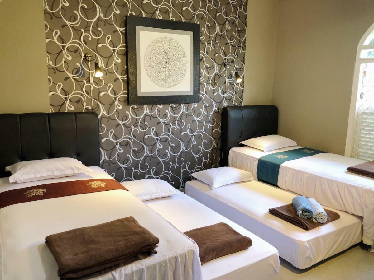Argya Guesthouse Джокьякарта Экстерьер фото