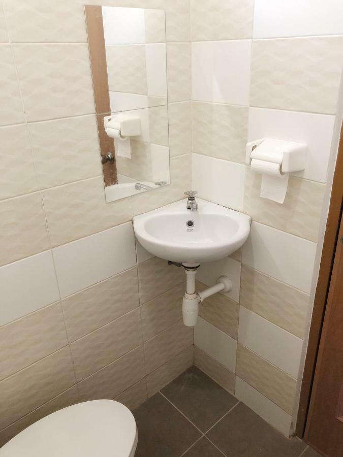 Argya Guesthouse Джокьякарта Экстерьер фото